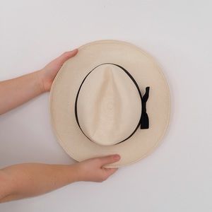 Cream and Black Cuyana Panama Hat